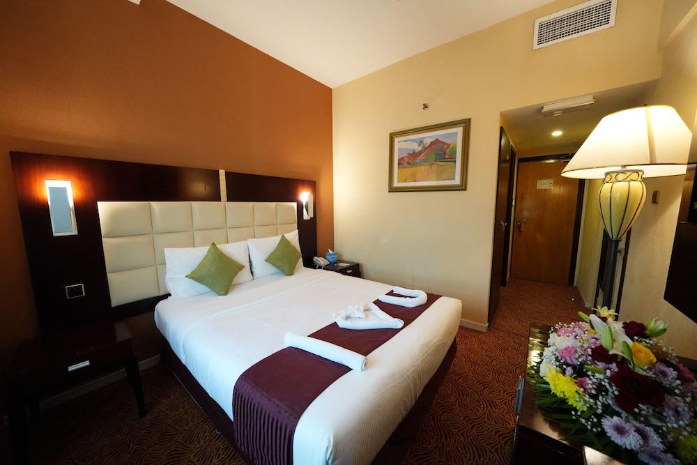 Nine Hotel — 7
