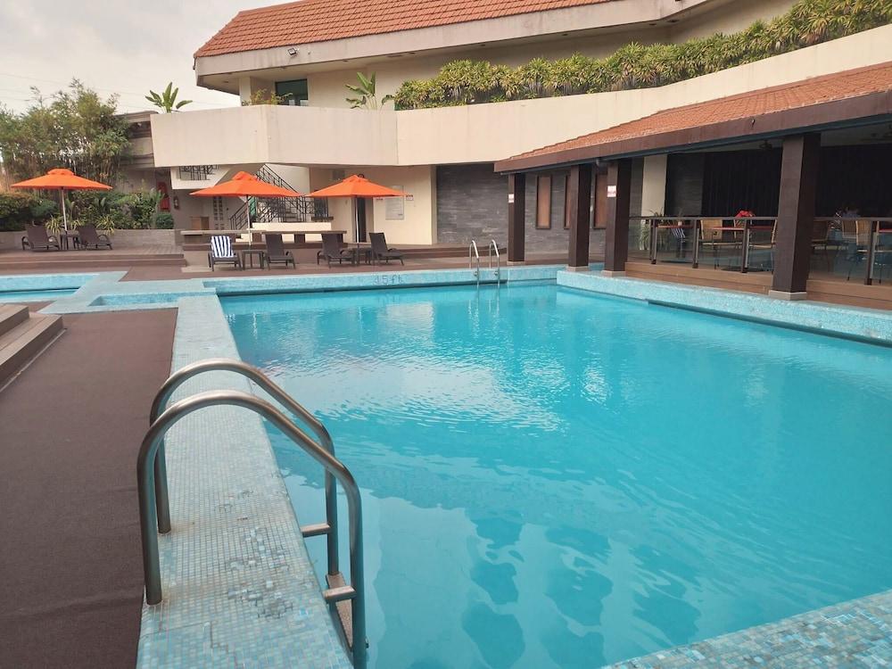 THE HERITAGE HOTEL MANILA — 5