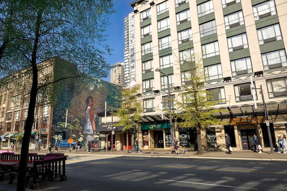 Quality Inn & Suites Vancouver, BC - Adults Only 61004