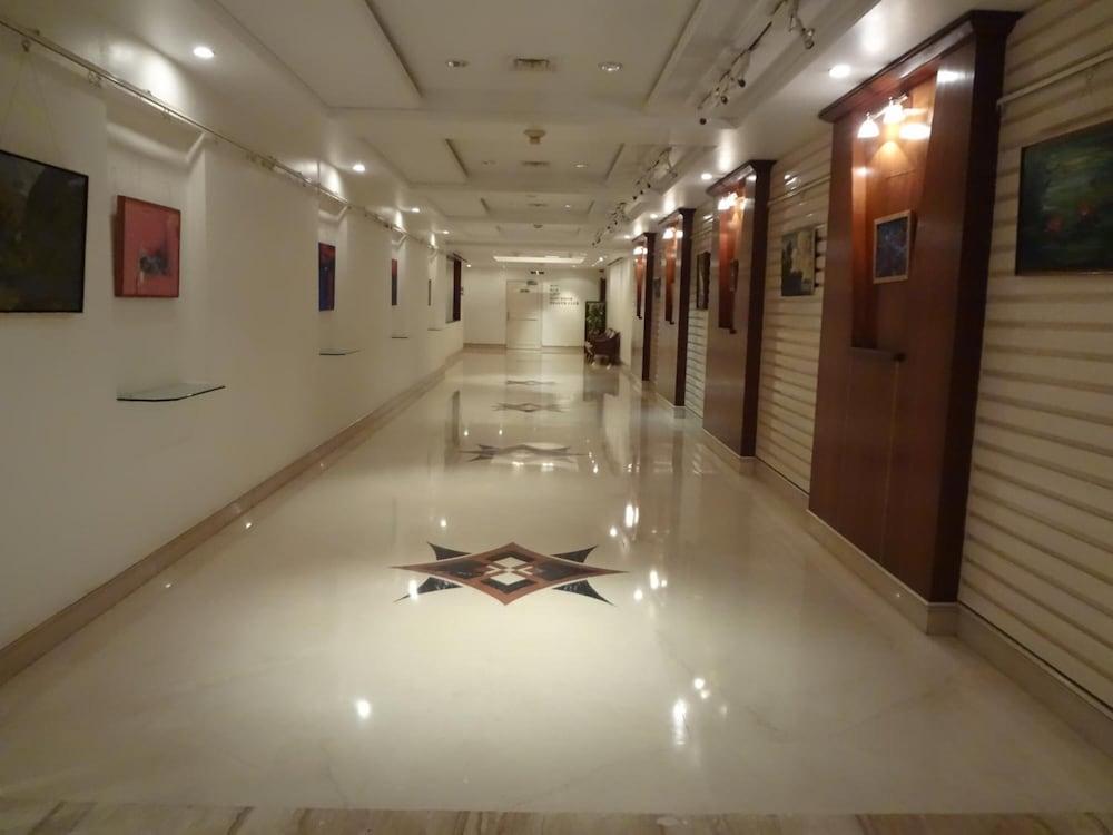 KOHINOOR CONTINENTAL — 9