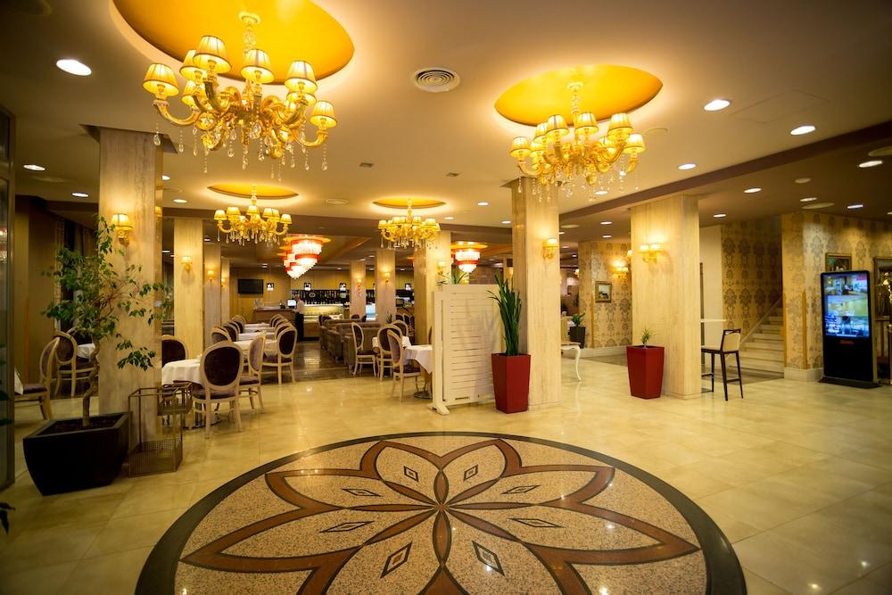 HOTEL COLOSSEO — 4
