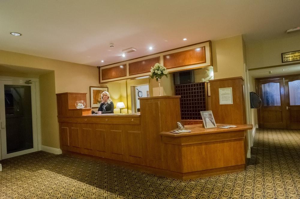 Gomersal Park Hotel — 7