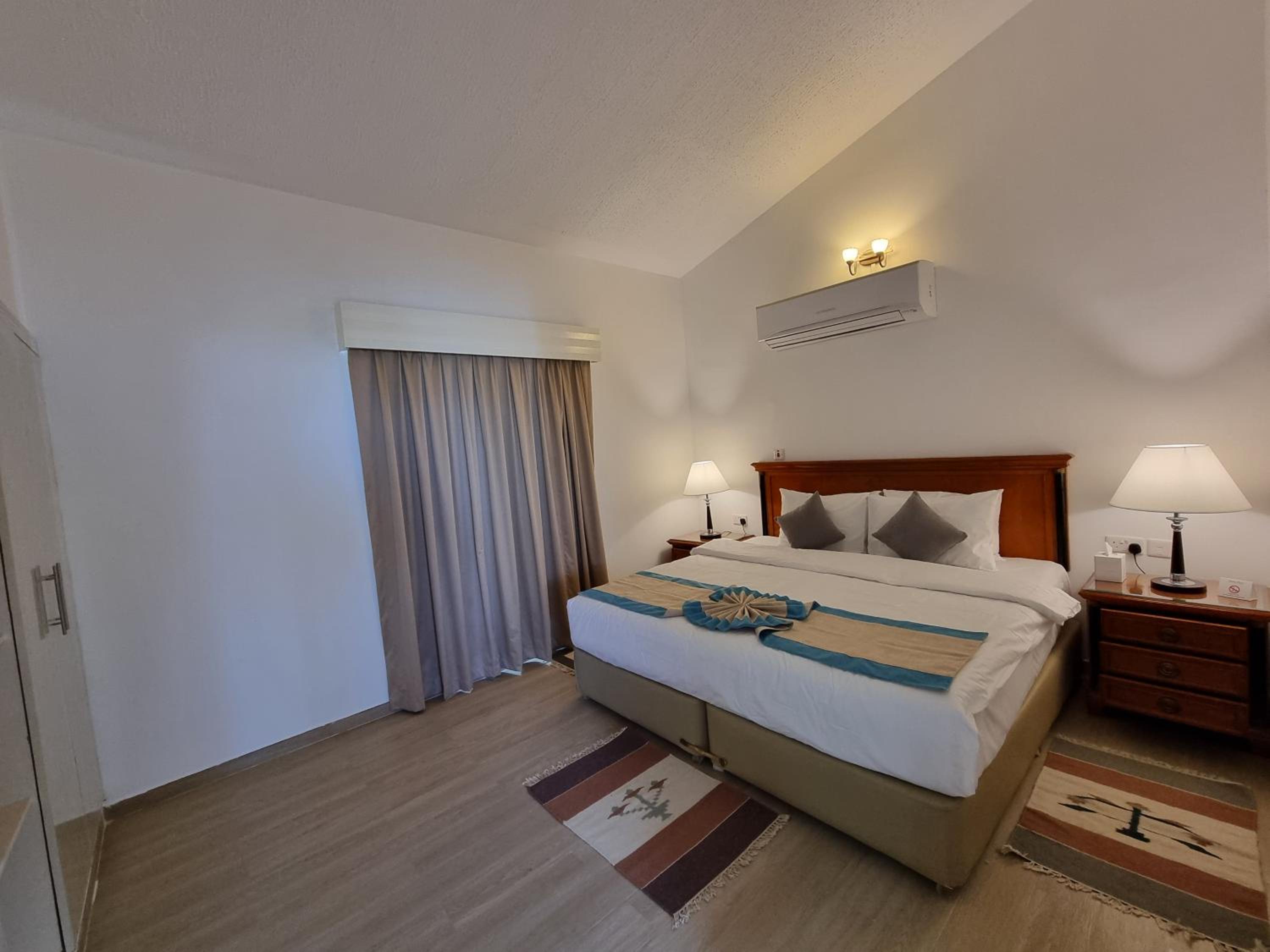 Holiday Beach Resort — 7