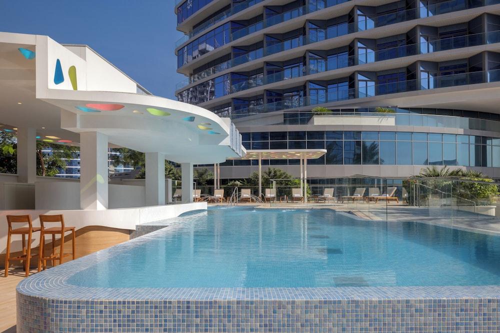 Hilton Dubai Creek Hotel & Residences — 3