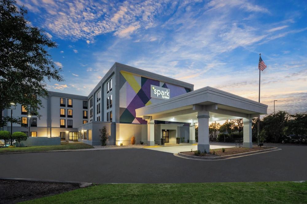 Spark by Hilton Decatur — 1