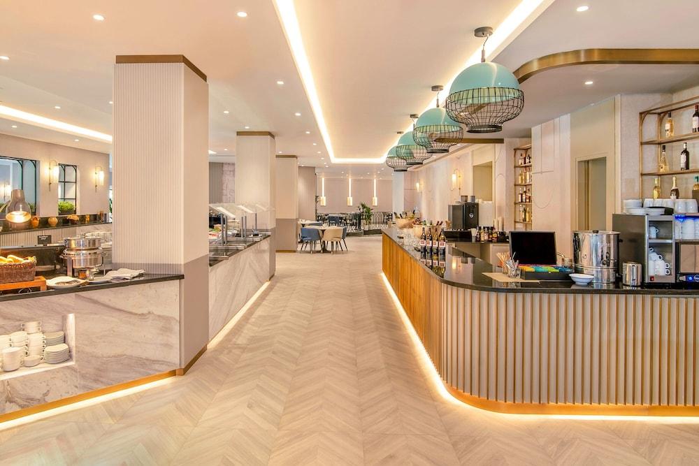 Sheraton Abu Dhabi Hotel & Resort — 8