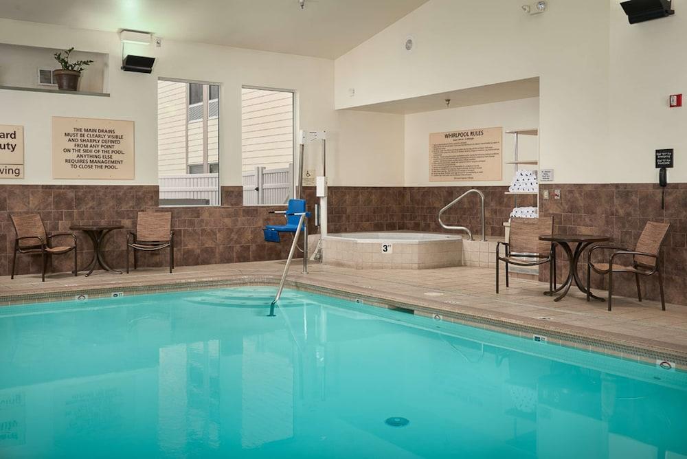 Hampton Inn Butte — 6