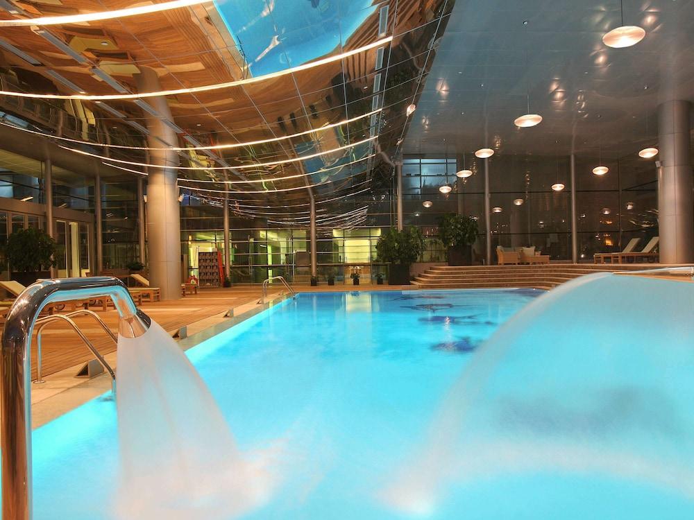 La Cigale Hotel 82174 — 2