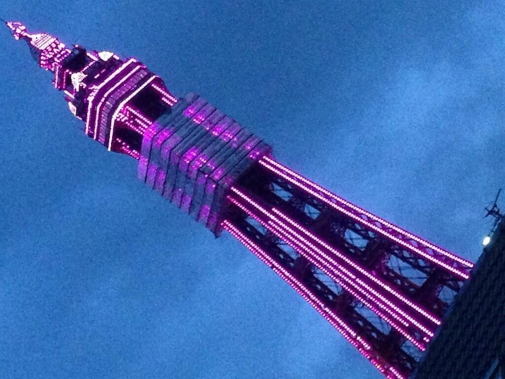 Wilsons Hotel - Blackpool Tower View — 5