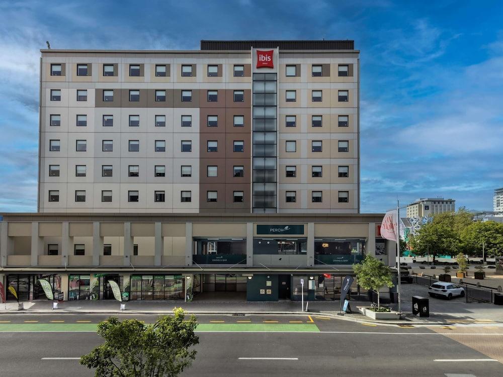 IBIS CHRISTCHURCH — 3