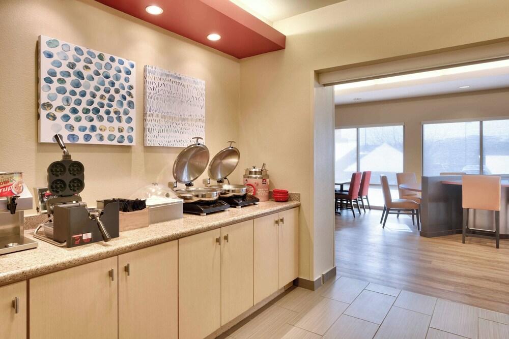 TownePlace Suites Elko — 4