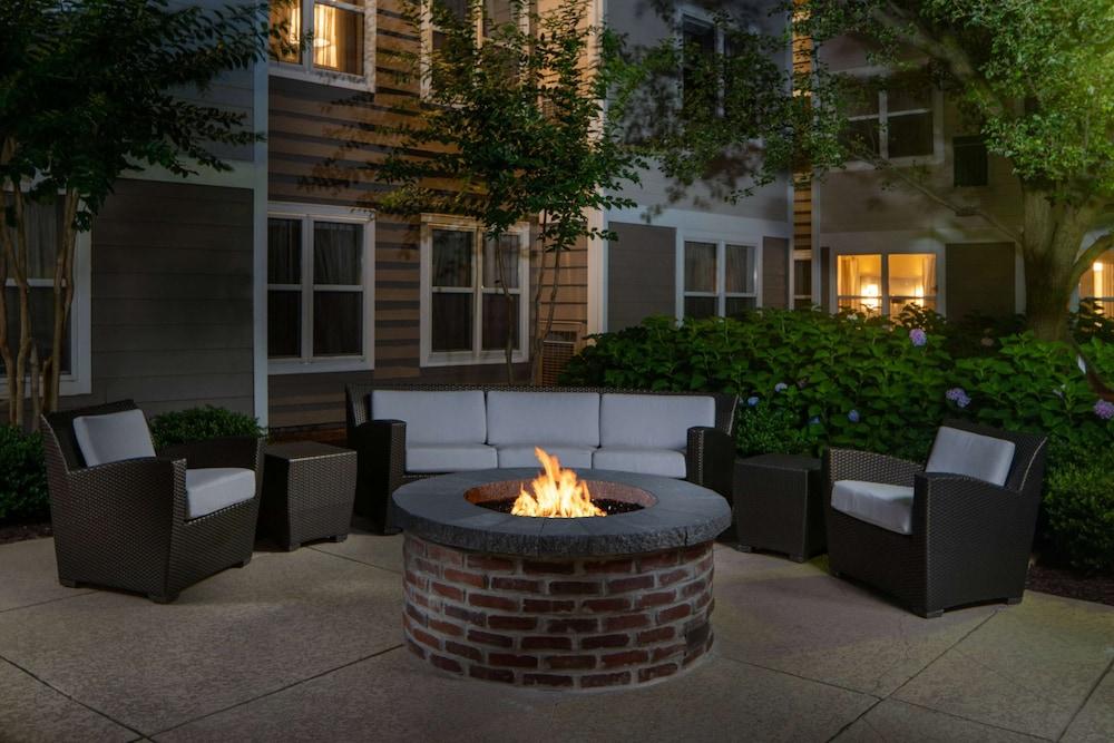 Sonesta ES Suites Fairfax Fair Lakes — 6