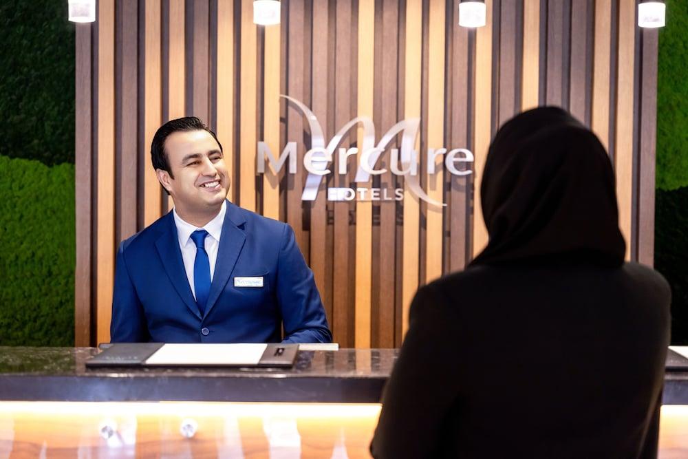 Mercure Dubai Barsha Heights Hotel Suites and Apartments — 5