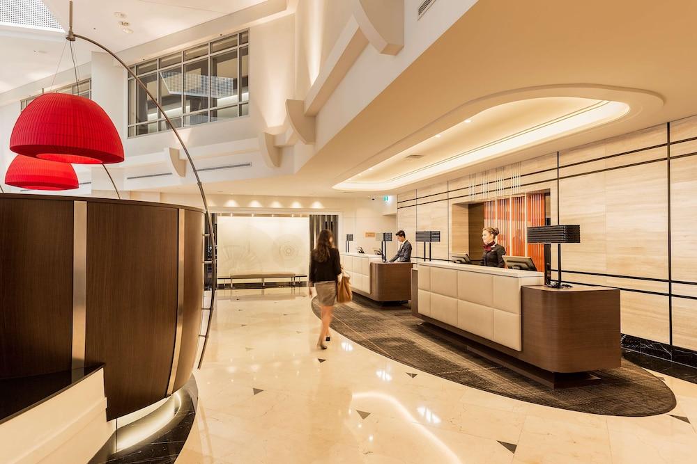 Swissotel Sydney — 10