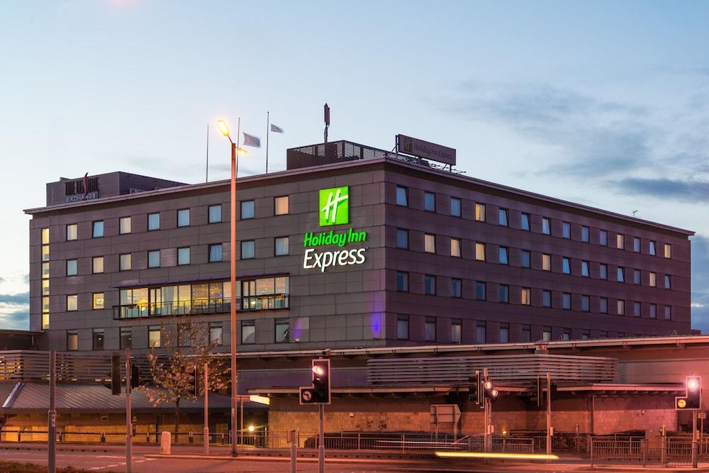 HOLIDAY INN EXPRESS BRADFORD CITY CENTRE — 4