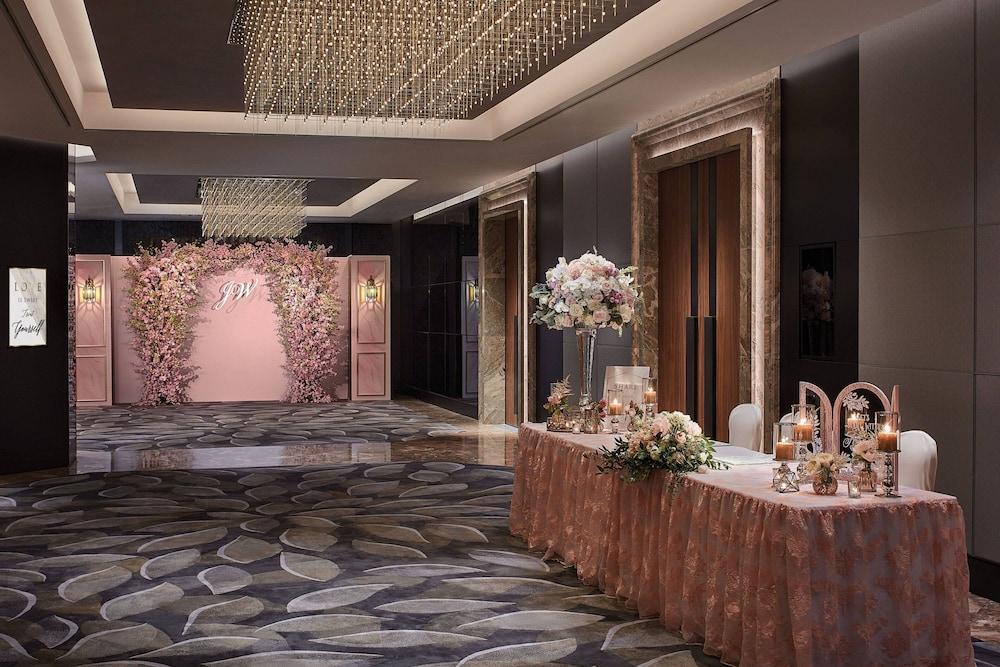 Jw Marriott Hong Kong Hotel — 9