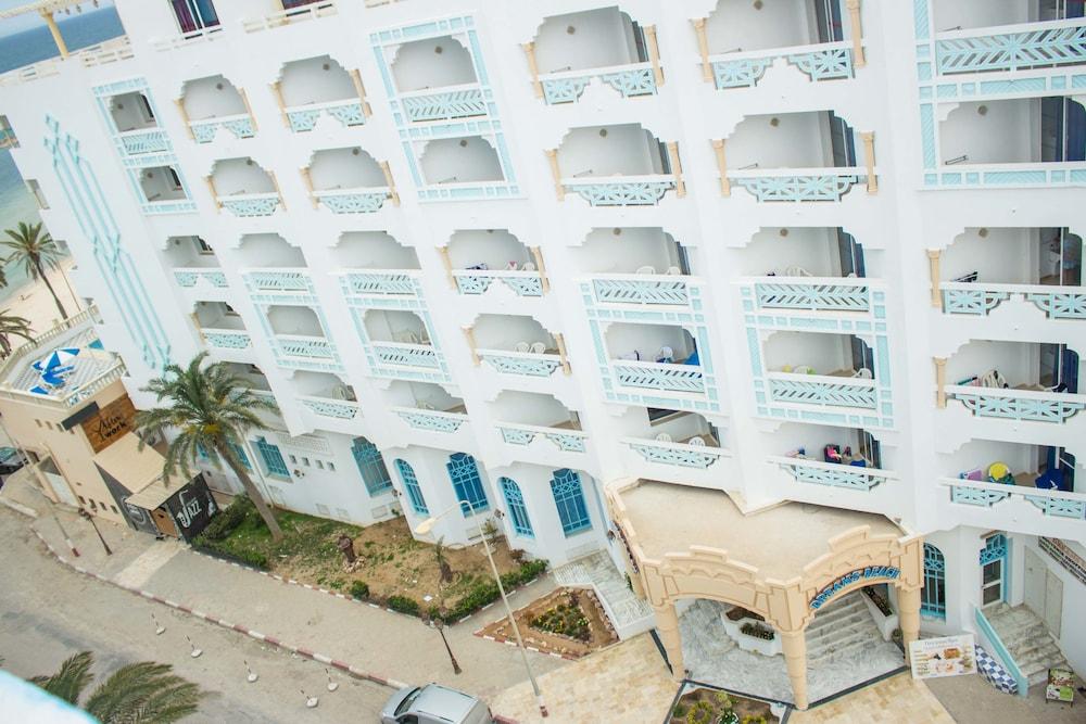 HOTEL DREAMS BEACH 891535 — 2