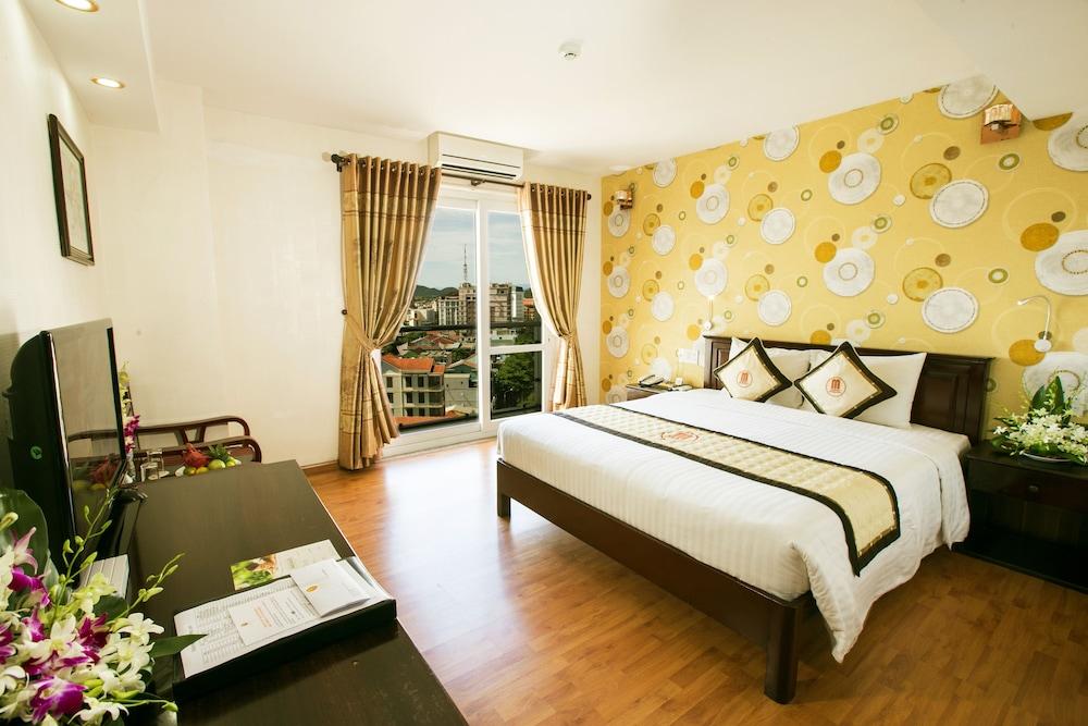 Midtown Hotel Hue — 10