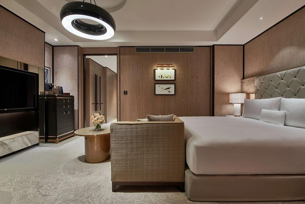 Waldorf Astoria Dubai International Financial Centre — 9