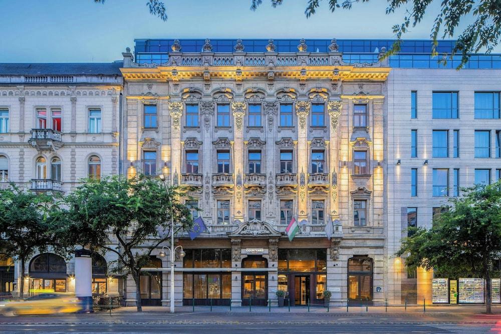 COURTYARD BY MARRIOTT BUDAPEST CITY CENTRE — 1