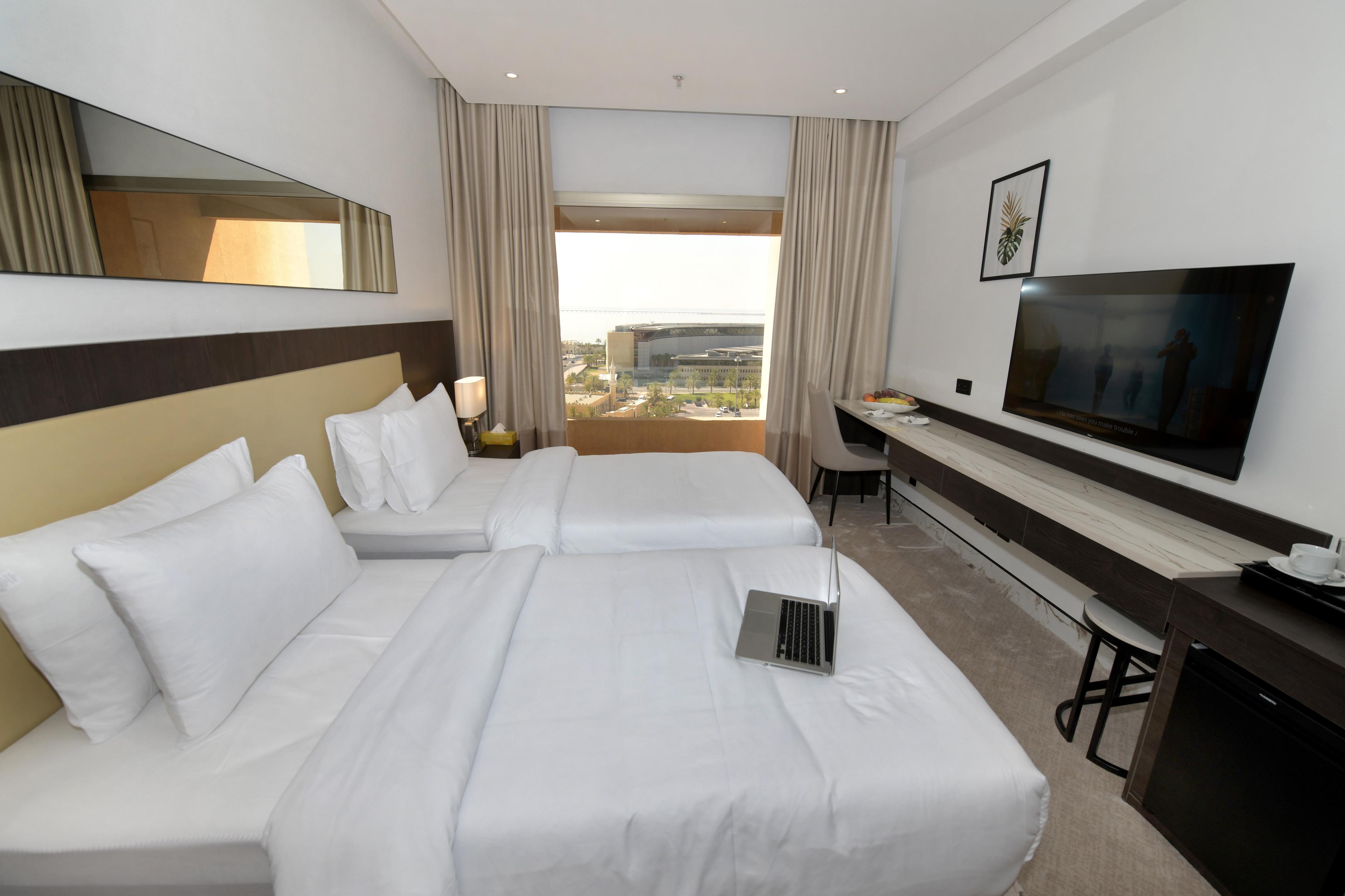Carlton Tower Hotel — 8