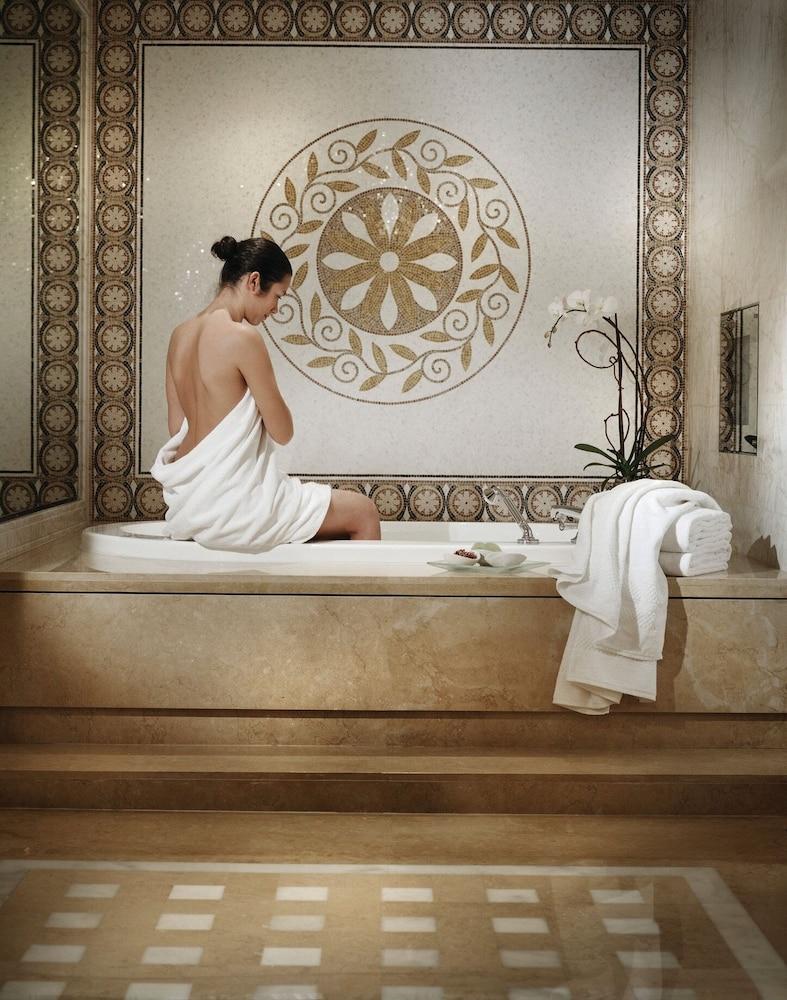 Four Seasons Hotel Macao — 9