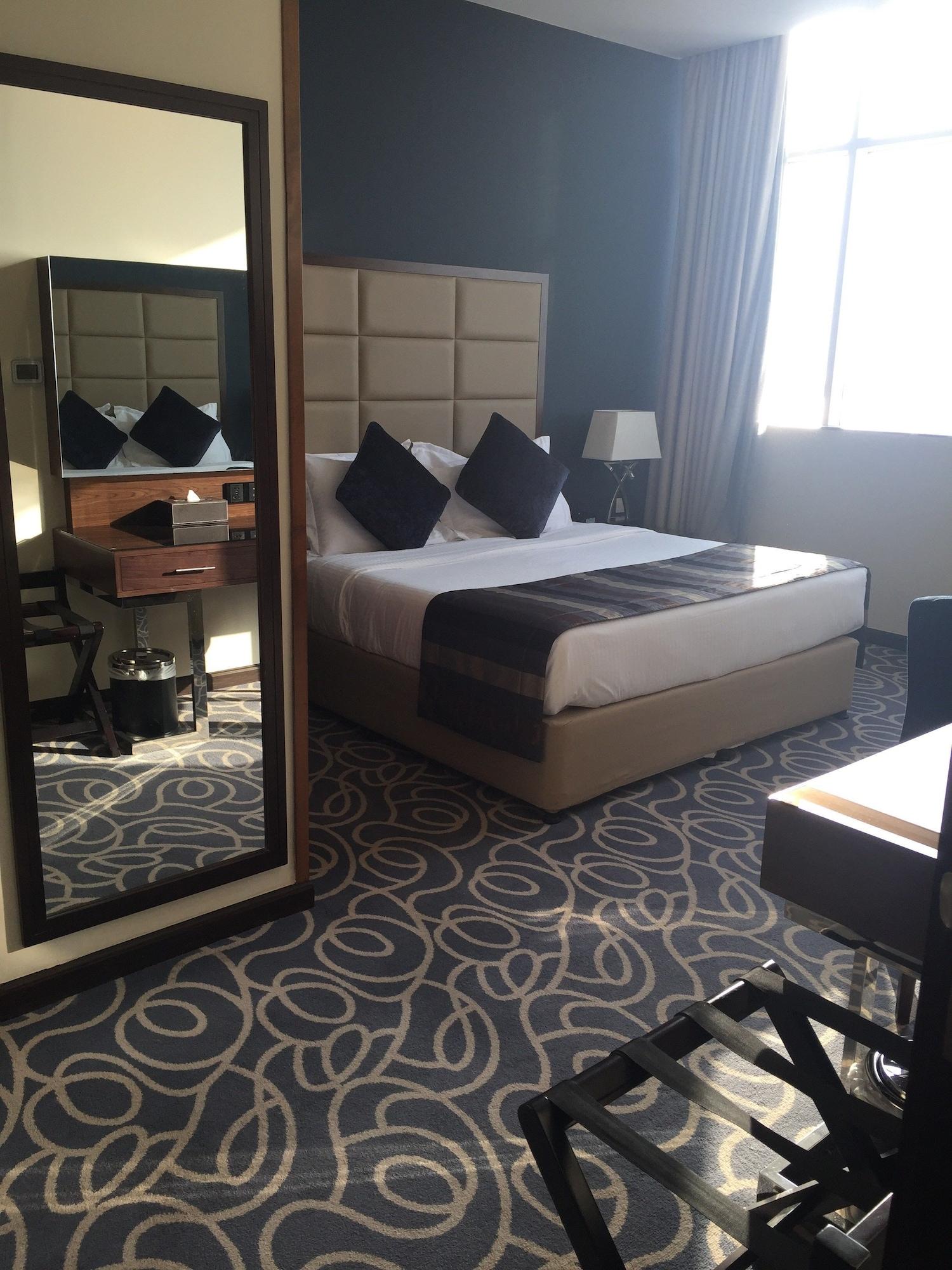Ramada by Wyndham Abu Dhabi Corniche — 10