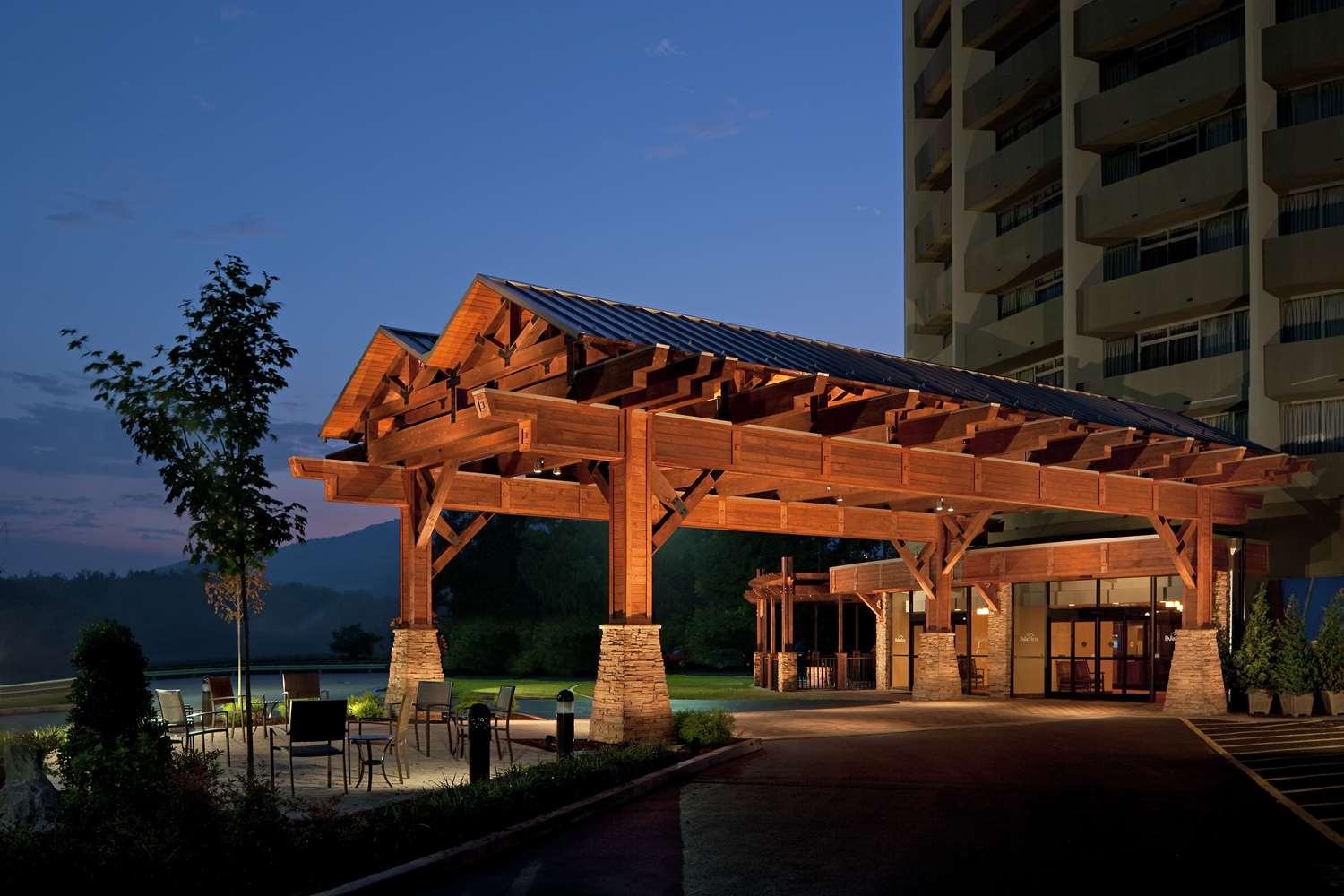 The Park Vista - A Doubletree By Hilton Hotel - Gatlinburg — 10