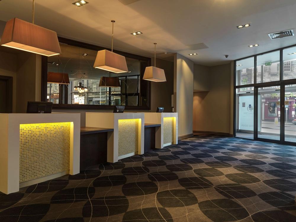 Doubletree By Hilton Edinburgh City Centre — 7