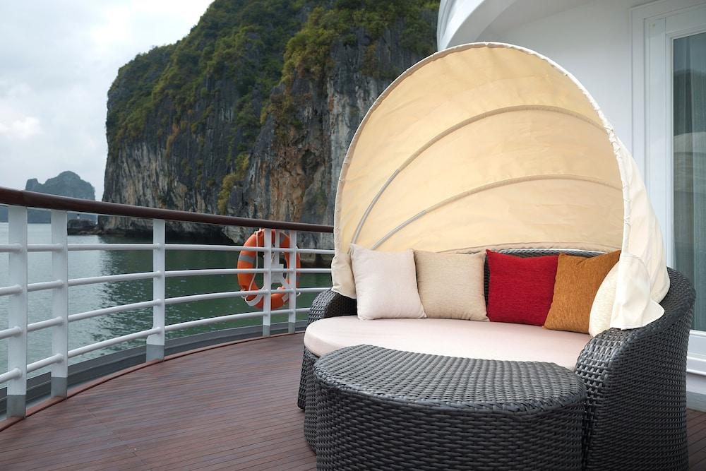 Paradise Luxury — 2