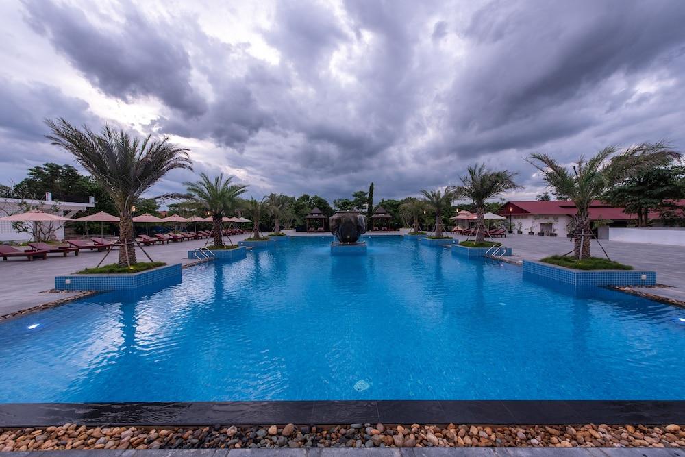 PACIFIC HOTEL AND SPA SIEM REAP 98325 — 2
