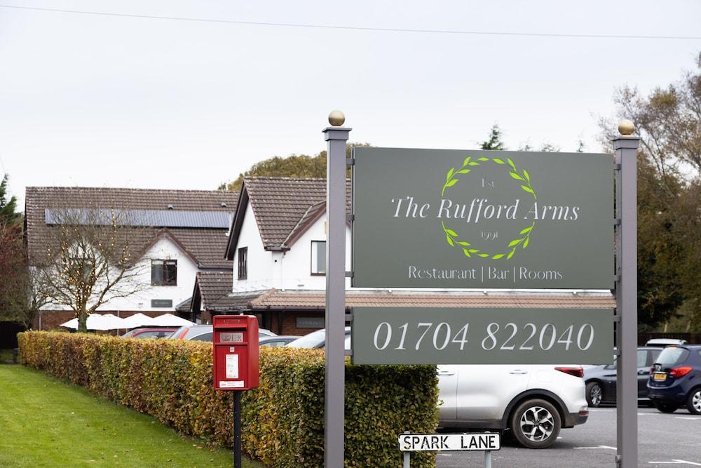 Rufford Arms Hotel — 4
