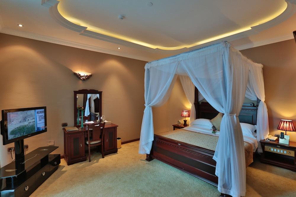 Friendship International Hotel — 10