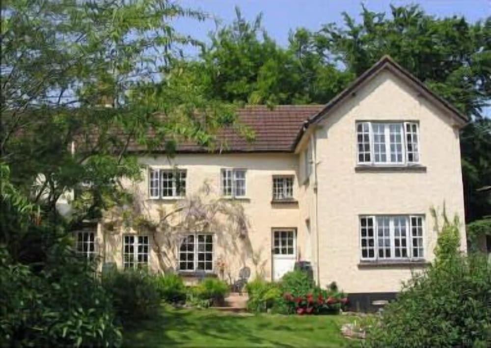 Brambles B&amp;B — 2