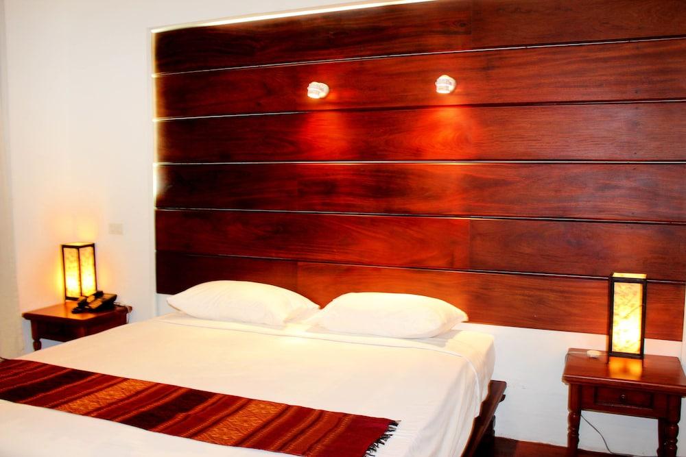 MOUANG LUANG HOTEL — 10