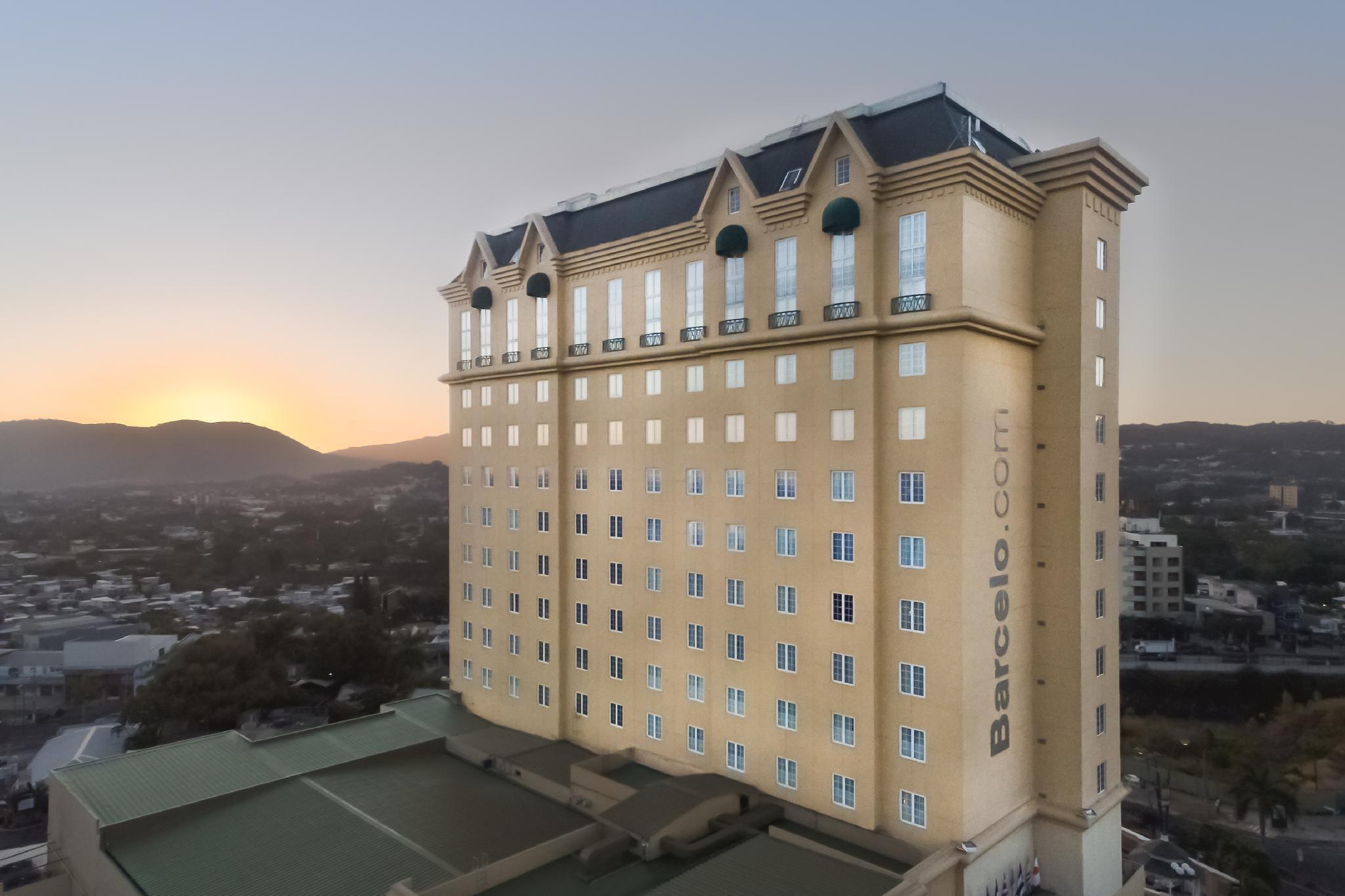 Barcelo San Salvador — 2