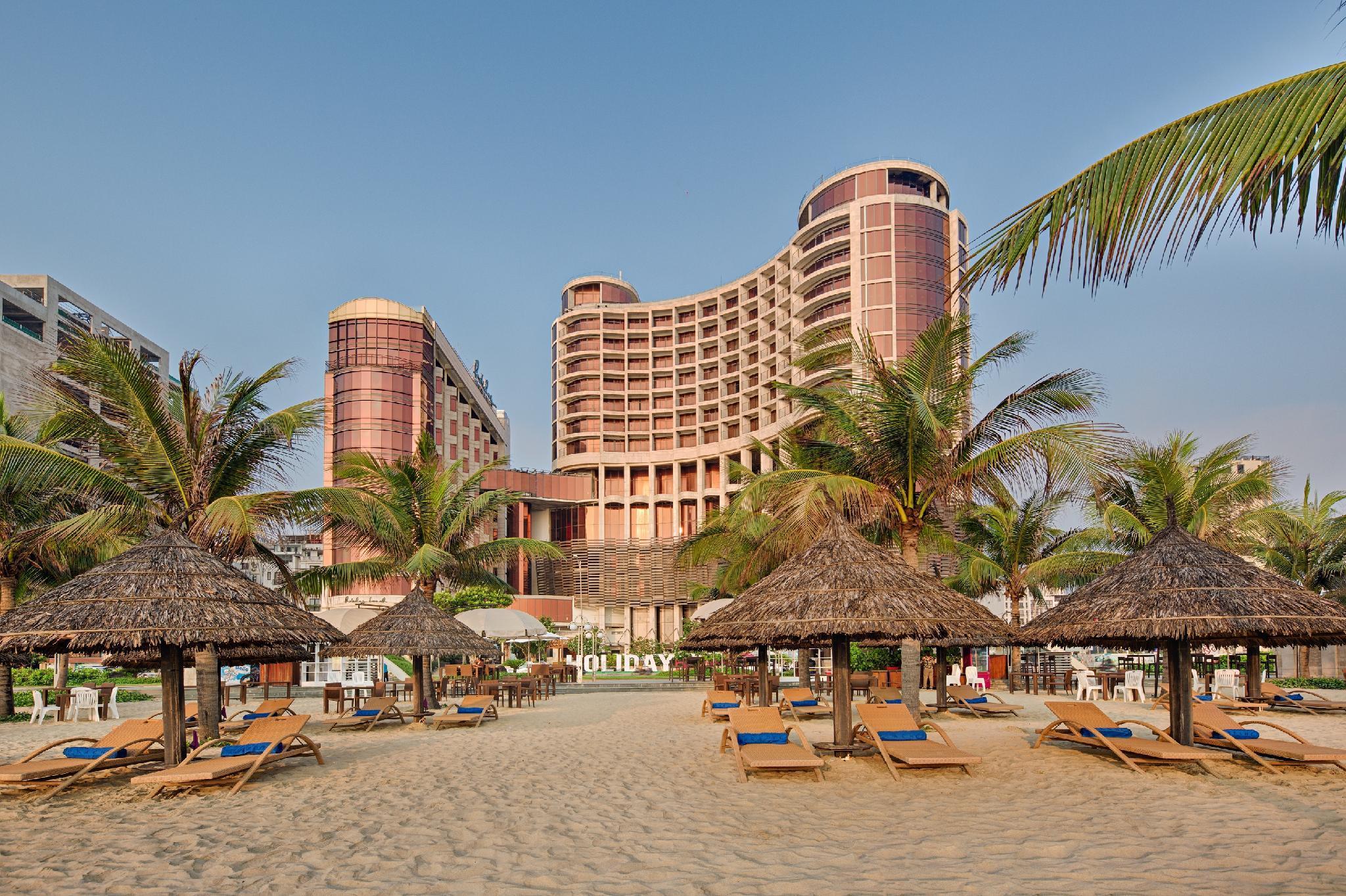 Holiday Beach Hotel Danang — 3