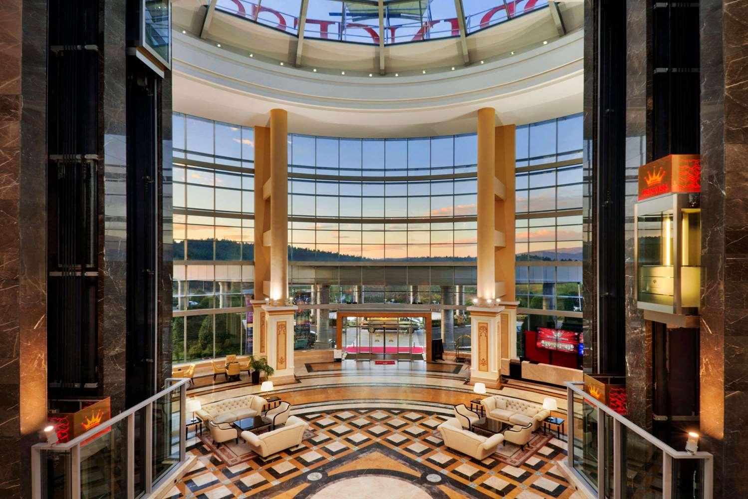 Ramada Plaza by Wyndham Gevgelija — 9