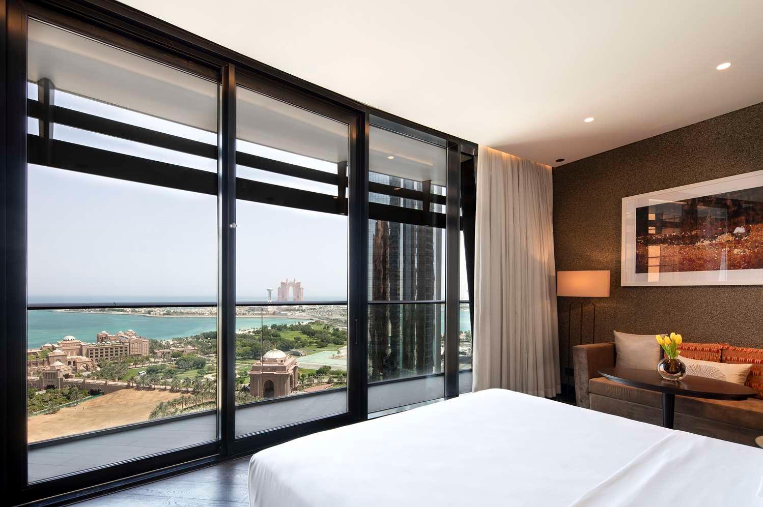 Grand Hyatt Abu Dhabi Hotel and Residences Emirates Pearl — 10