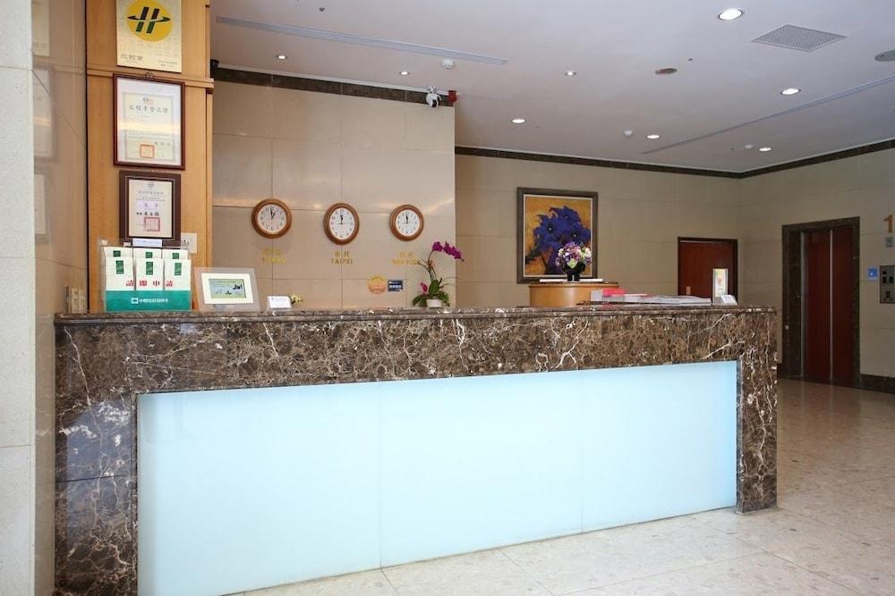 The Koos Hotel 884225 — 7