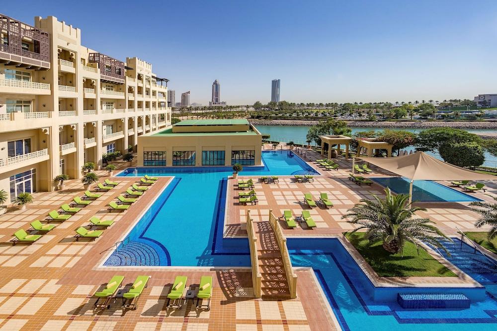 Grand Hyatt Doha Hotel and Villas 85655 — 6