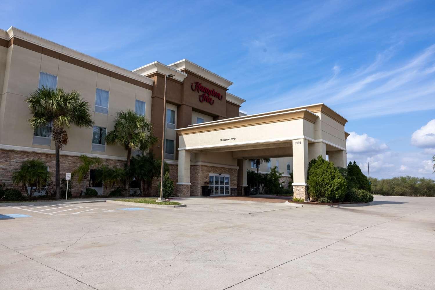 Hampton Inn Alice — 8