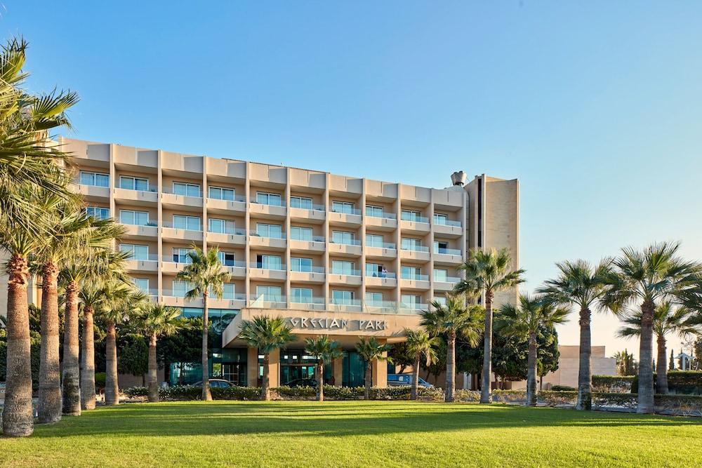Grecian Park Hotel — 4