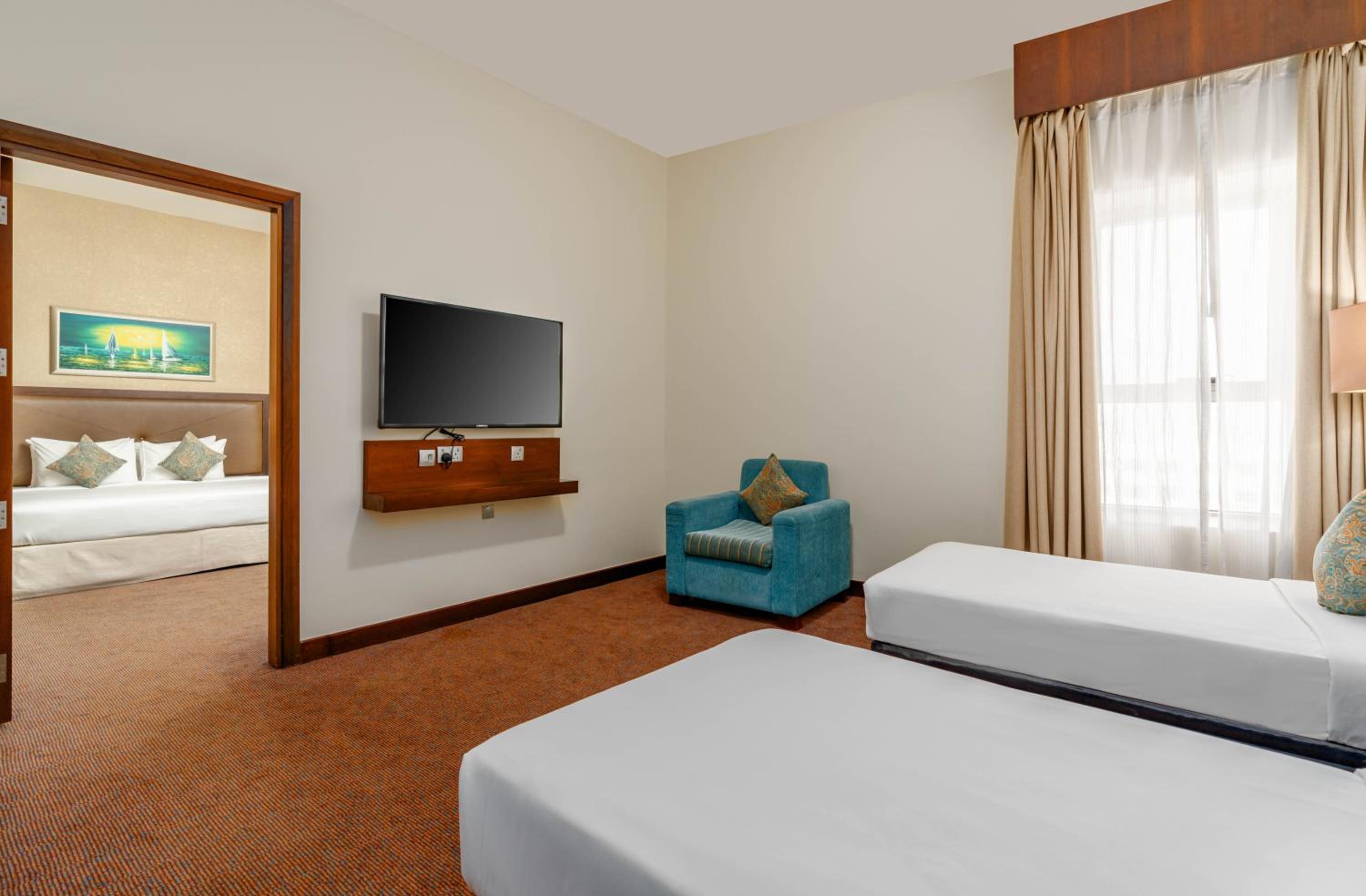 Ramada By Wyndham Deira — 8