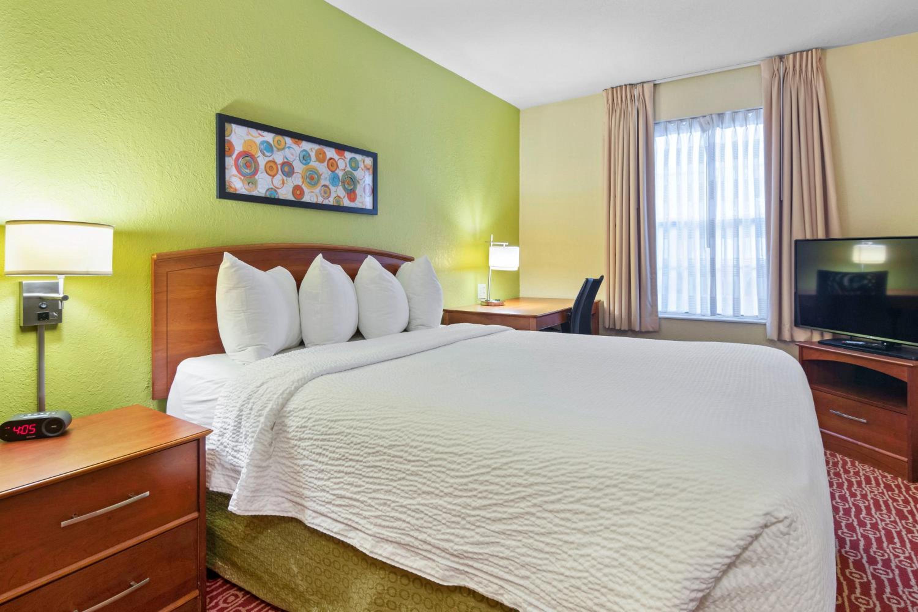 TownePlace Suites Richmond — 7