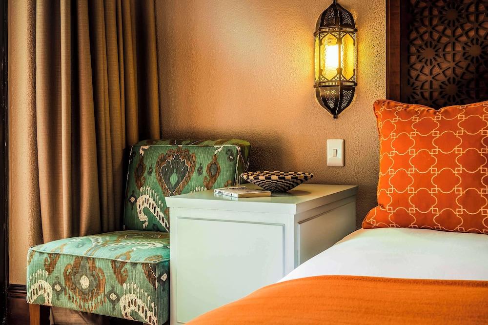 Avani Victoria Falls Resort — 3