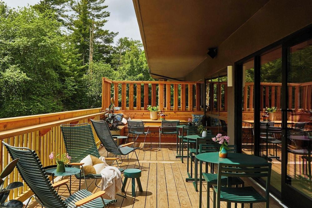 HIGHLANDS INN LODGE(FORMERLY HAMPTON INN HIGHLANDS) — 10