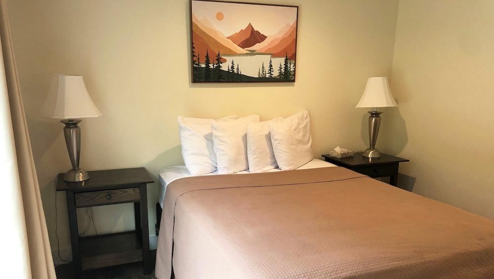 Colonial Inn — 2