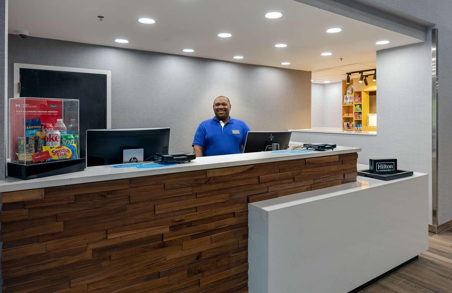 Hampton Inn Alpharetta/Roswell Ga — 7