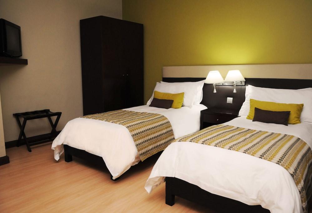 Protea Hotel by Marriott Lusaka Cairo Road — 9